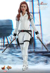 Black Widow "Snow Suit" (MMS601)